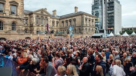 It’s quite unusual: 5,000 fans flock to Tom Jones show in Belfast
