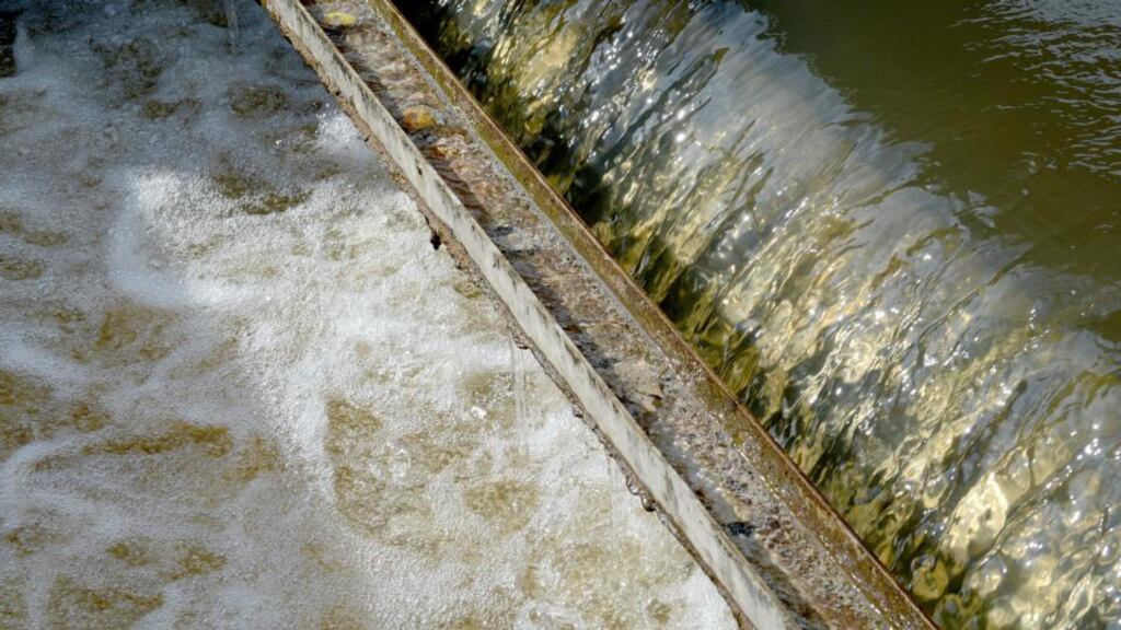 Limerick County Council said that extensive power outages across the county were affecting water pumping stations and treatment plants.