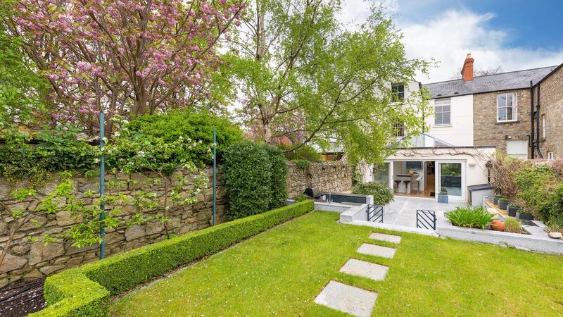 The gardens both front and back of 16 St Mary’s Road have been landscaped and are lushly planted