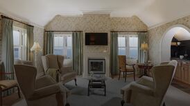 Win a two night midweek stay at Red Cliff Lodge.