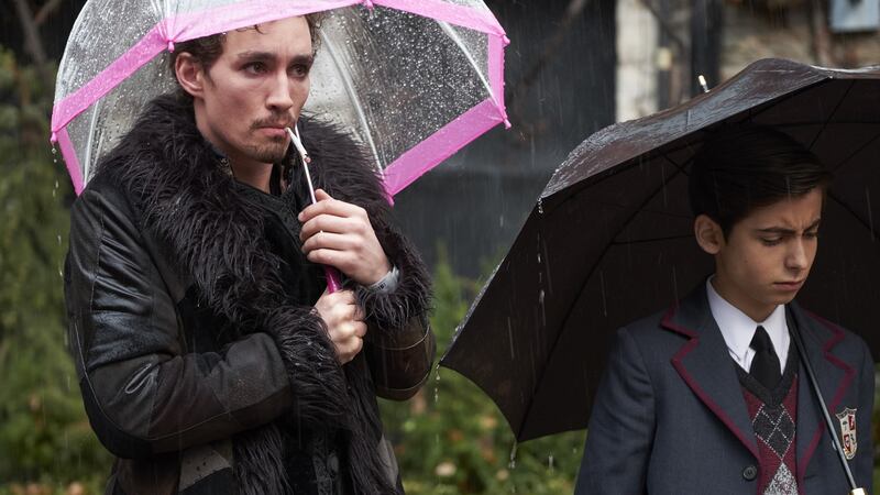 Rebert Sheehan in The Umbrella Academy