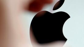 Apple issues $1bn green bond after Trump’s Paris climate exit