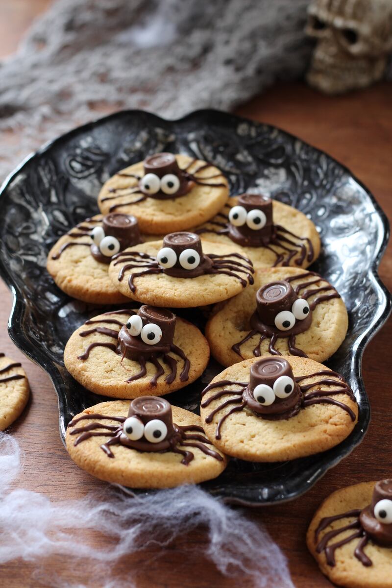 Spider cookies