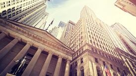 US job growth accelerates in June, but wages continue to lag