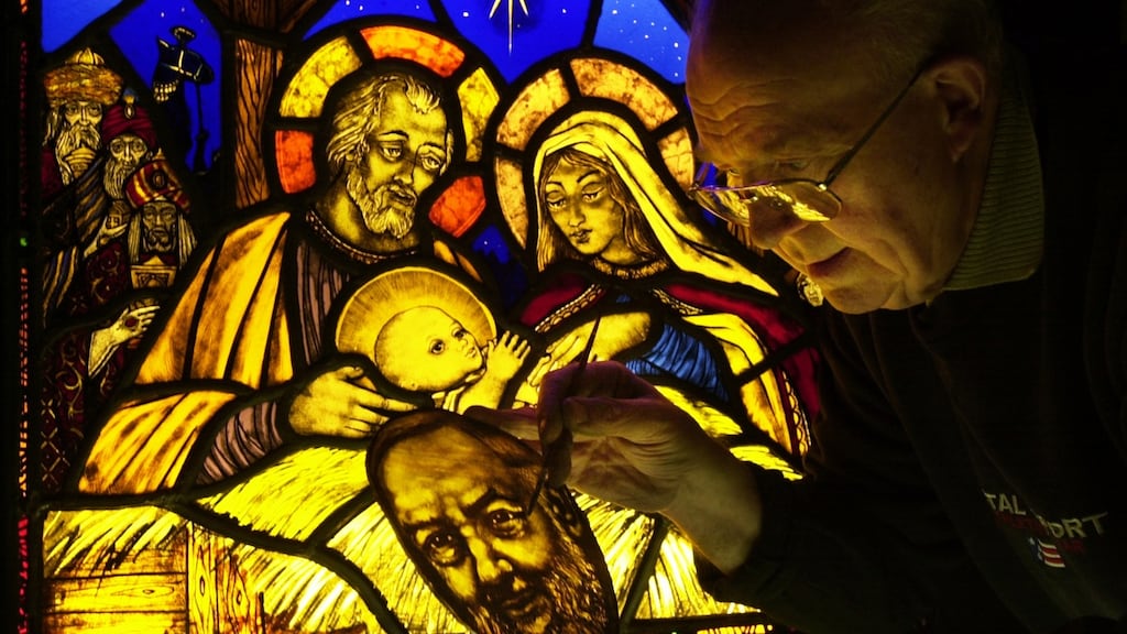 Kevin Kelly, who worked as senior artist at Abbey Stained Glass Studios in Kilmainham, Dublin, working on a stained glass window for St Ninian’s Church in Gourock, Scotland. Photograph: Frank Miller