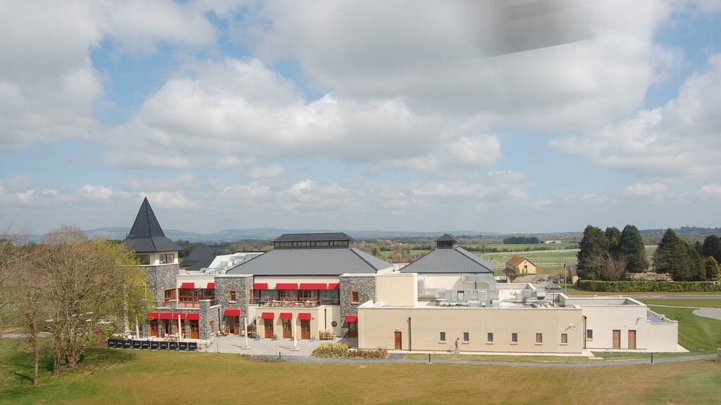 Ballykisteen Hotel and Golf Resort features 40 bedrooms and suites