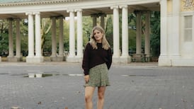 “Bhí ceol na fidle ina fhuaimrian de m’óige. Idir mé féin, m’athair, mo dheirfiúr agus mo dheartháir, bhí an fhidil ag ceol i gcónaí sa bhaile.”