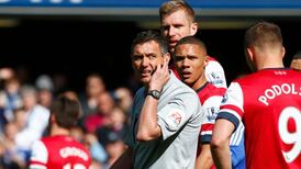 Andre Marriner apologises for Stamford Bridge error