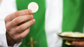 Catholics demanding Communion on the tongue a threat to public health, says priest