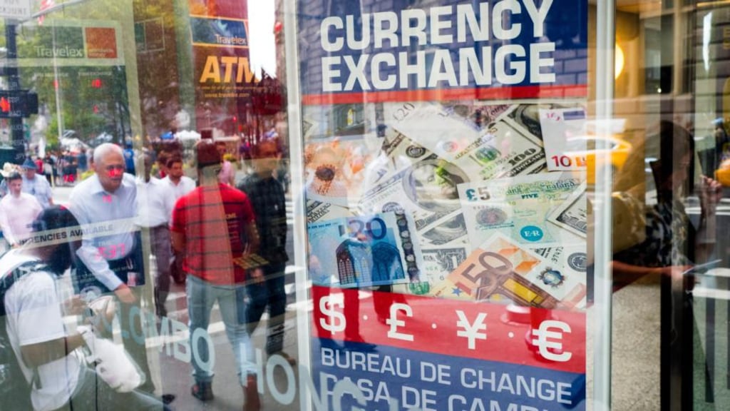 Emerging-market currencies extended their longest stretch of gains since April as doubts that the Federal Reserve will raise interest rates this week helped shore up demand for riskier assets.