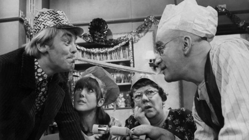 An actor’s life: Tony Booth, left, with Una Stubbs, Dandy Nichols and Warren Mitchell,  in the Christmas 1966 episode of  ‘Till Death Do Us Part’. Photograph:  Keystone/Getty Images