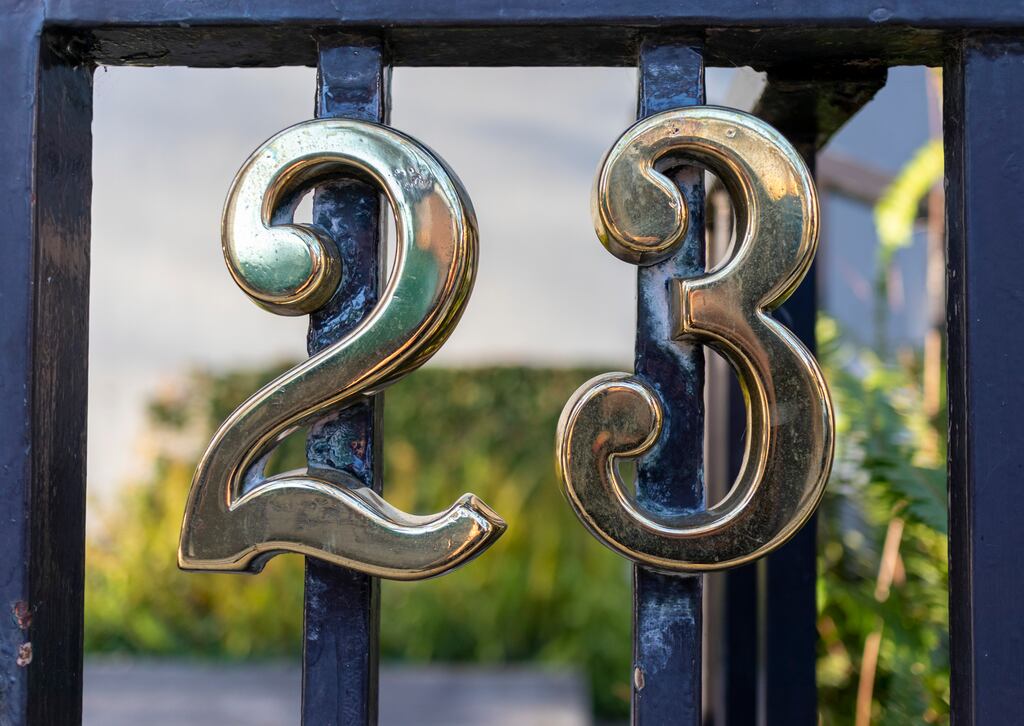 When people were making a hasty or forced exit from any fraught situation, it was once de rigueur to say: “23 skidoo!”