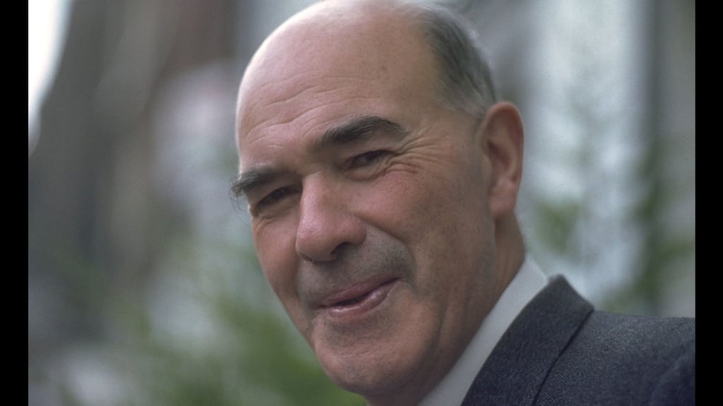 Máirtín Ó Direáin (1910-1988): Saol na cathrach a thug ar an Direánach feiceáil úrnua a thabhairt ar shaol an oileáin. Grianghraf: RTÉ