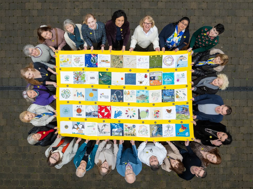Mary Robinson noted that 'this quilt reminds us ... that we are stronger together.'