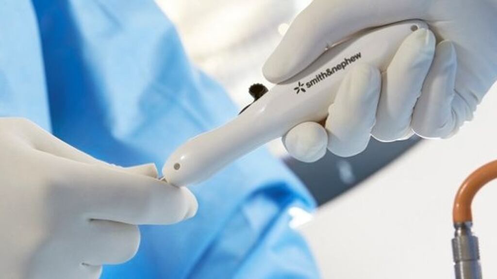 UK medical device maker Smith & Nephew has come under pressure from  Paul Singer’s aggressive activist fund Elliott Management o shed certain parts of its business, in a move that could make the company a more attractive takeover target.