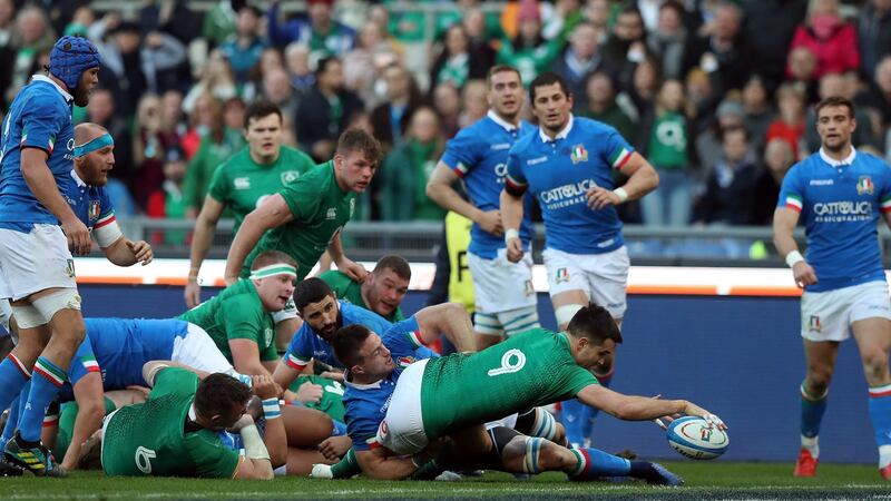 Conor Murray of Ireland scores his try. Photo: David Rogers/Getty Images