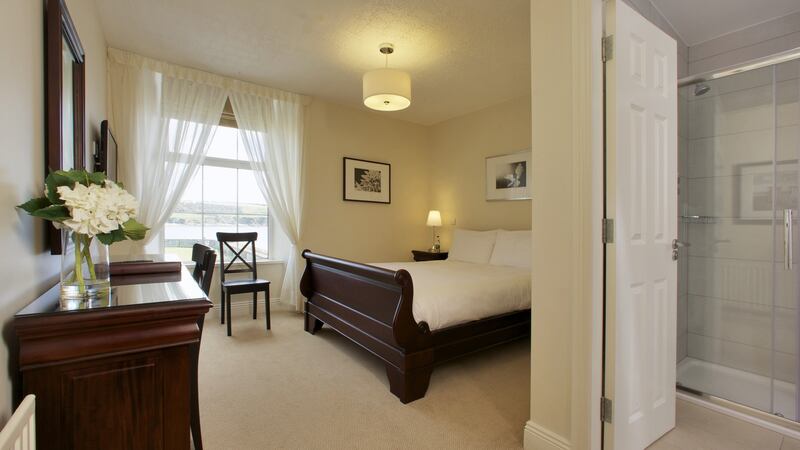 Many of the Walter Raleigh Hotel’s 40 en-suite bedrooms have views overlooking the sea.