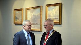 Real prospect of teachers going their own way on public pay agreement