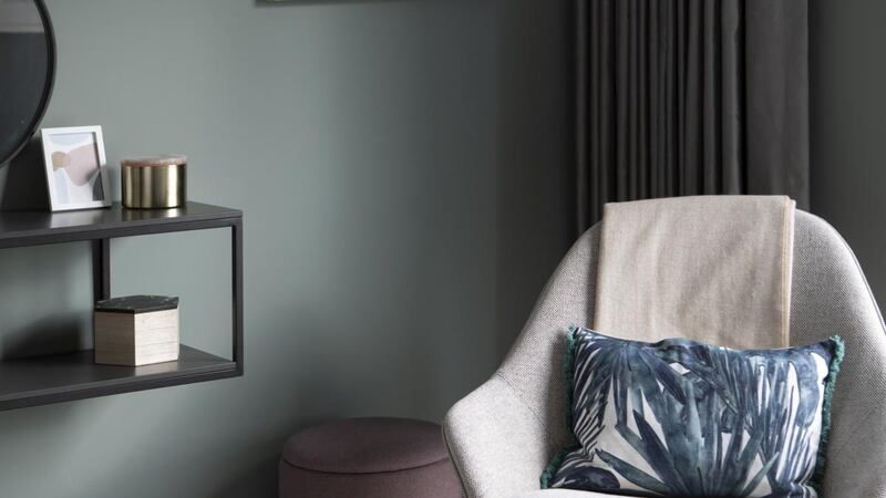 Choose a shade with a slight hint of green as it has a neutralising effect, meaning most colours will combine well with it.