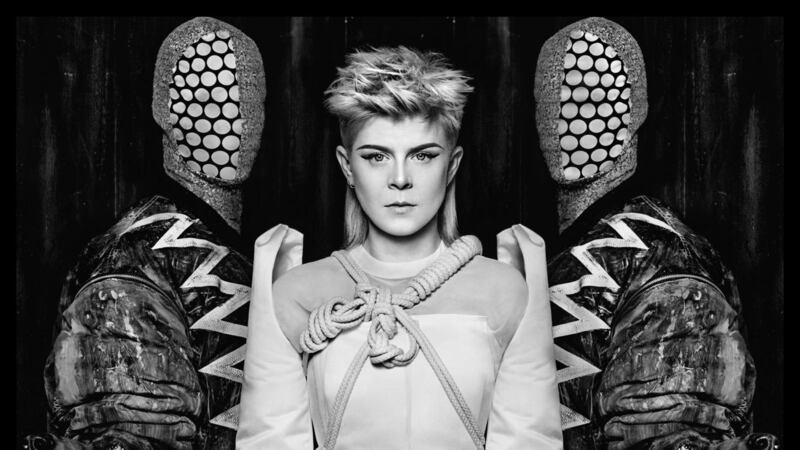 Röyksopp & Robyn: Do It Again