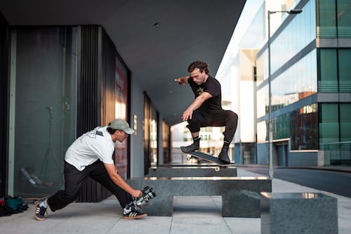 “Dúirt mo chomhairleoir ar scoil liom gur cheart dom scor den scátáil.”