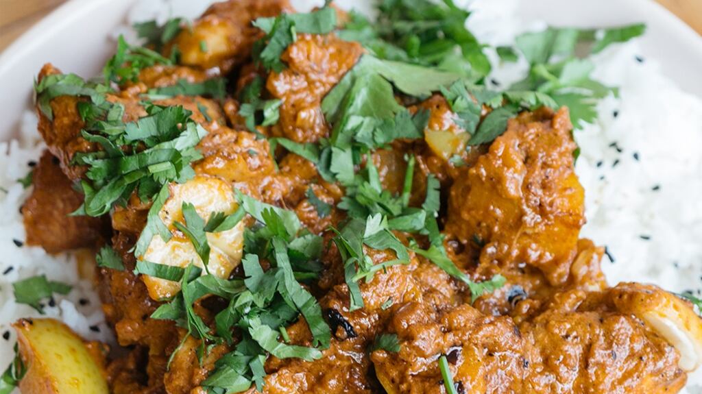 Banana makes its way into butter chicken, from the Fyffes Kitchen pop-up on justeat.ie