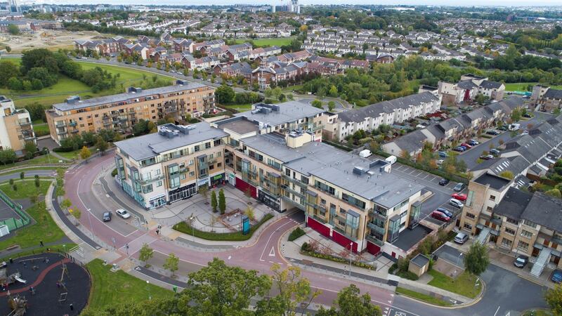 Belarmine Plaza, Stepaside