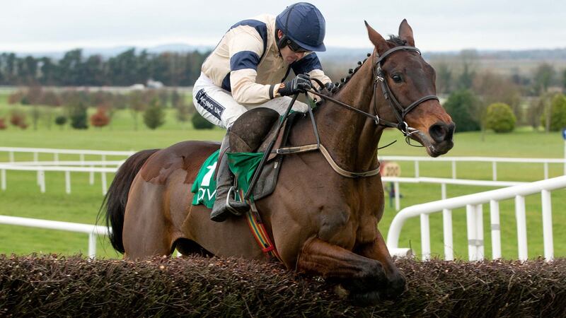 Felix Yonger defends Hilly Way title at Navan