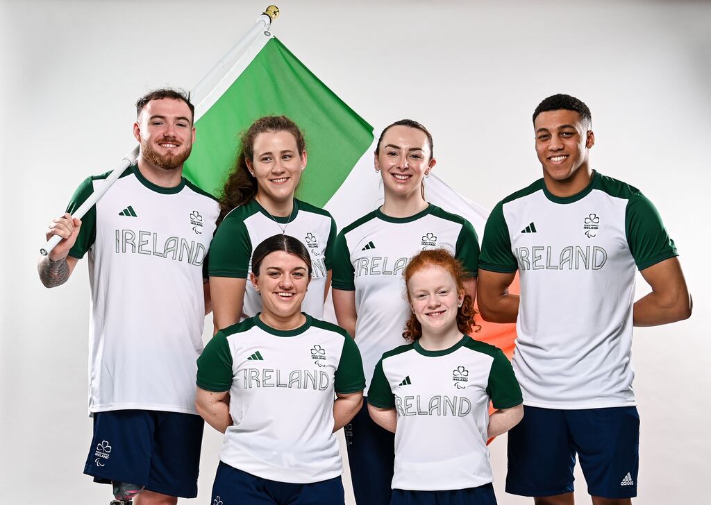 Team Ireland: Barry McClements, Róisín Ní Ríain, Ellen Keane and Deaten Registe; Nicole Turner (left) and Dearbhaile Brady. Photograph: Ramsey Cardy/Sportsfile