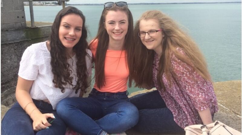 Úna (far right) with her friends Robyn and Suzi