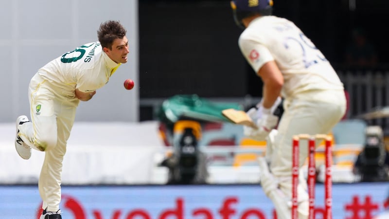 Pat Cummins bowls to Dawid Malan. Photo: Patrick Hamilton/AFP via Getty Images