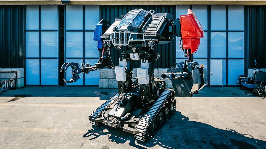 In the red-faced corner: Giant Robot Duel wasn’t entirely live, but still exciting