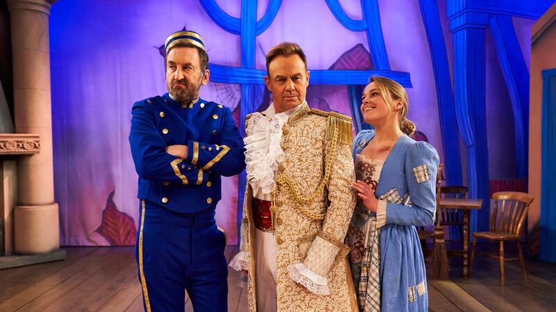 Lee Mack, Jason Donovan and Sally Bretton in Not Going Out Christmas Special