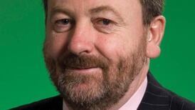 Stephen Donnelly congratulated on withdrawing from  inquiry by FF Senator