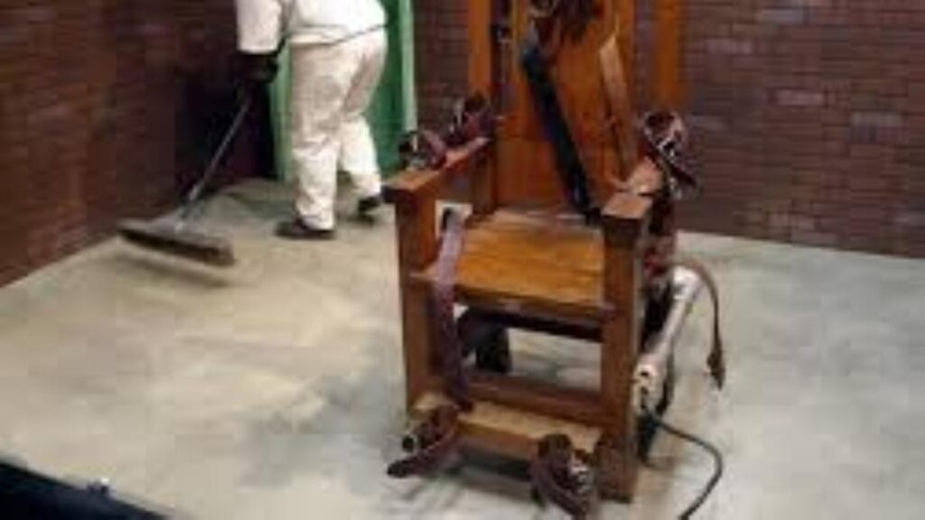 Glenn Ford, a California native who did occasional yard work for murdered jewellery shop owner Isadore Rozeman, was found guilty in 1984 and was sentenced to die by electrocution, then the state’s method of execution.