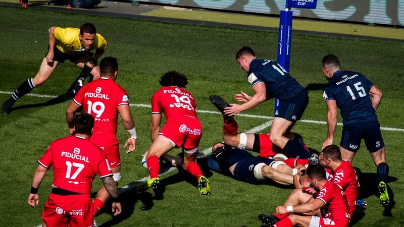 Scott Fardy reaches to score for Leinster against Toulouse. Photograph: PA