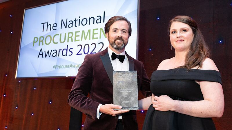 Peter Darcy, Sourcing Director, Verizon, presents the Best Green Procurement Project of the Year award to Louise Masterson, An Post.