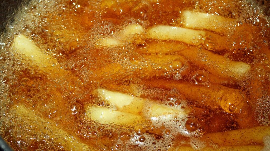 A woman’s appeal seeking to be removed from a child’s action over alleged severe burns sustained from deep fat fryer oil has been dismissed.