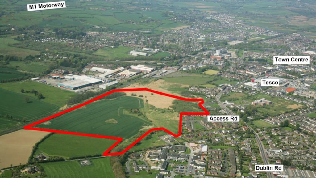 The land at Priorland has two access points, one from the adjoining Priorland Gardens housing development as well as from Priorland Road