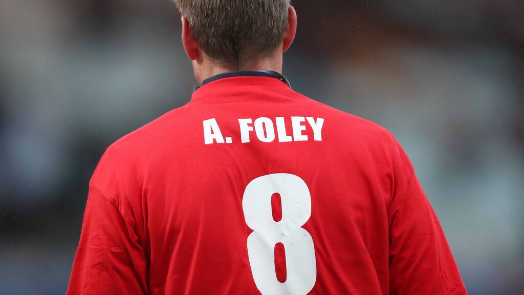 Racing 92’s coach Ronan O’Gara wearing an Anthony Foley t-shirt during the warm up prior to the game at State Yves-du-Manoir. Photogra: Billy Stickland/Inpho