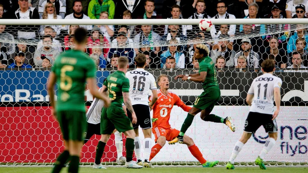 Celtic’s Scott Sinclair has his header saved by Rosenborg’s goalkeeper Andre Hansen during the Uefa Champions League third qualifying round second leg clash at Lerkendal Stadium in Trondheim. Photo: Ole Martin/EPA