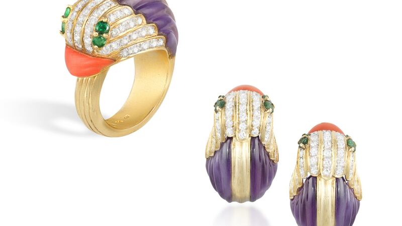 Lot 70 Duck shaped ring and earrings (€4,500 - €5,500)