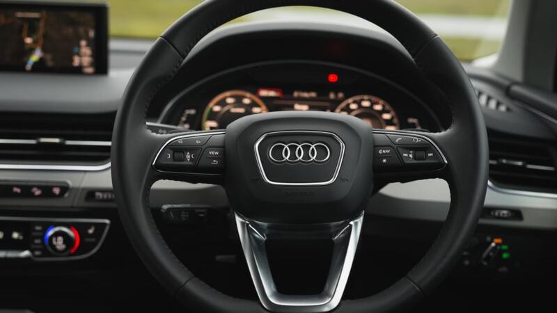 Audi Q7 e-tron interior