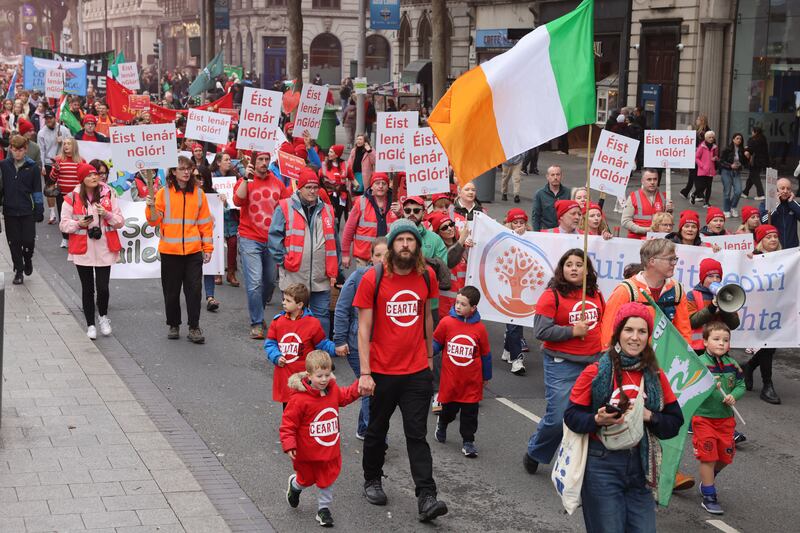 20/09/2025. - SCÉAL -
CEARTA, a National Protest for the Irish Language and the Gaeltacht, from Parnell Square to Leinster House Dublin.
Grianghraf: Dara Mac Dónaill / The Irish Times