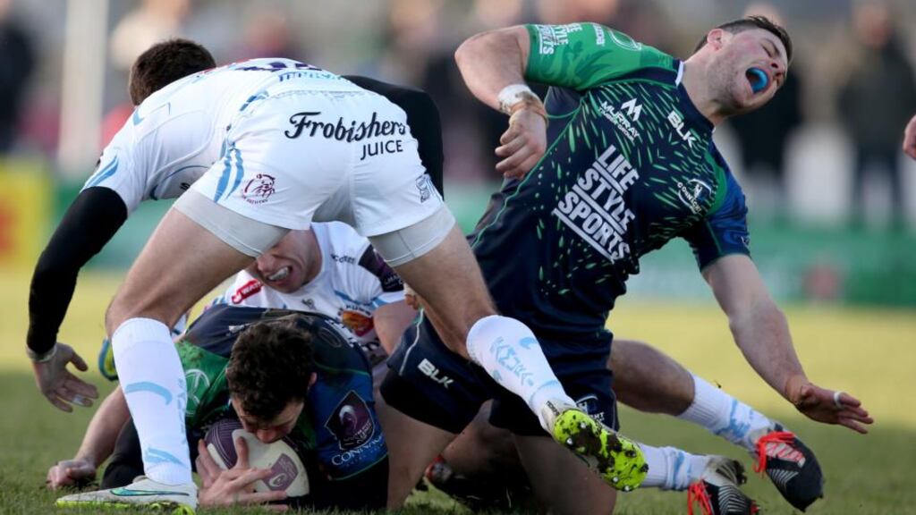 Robbie Henshaw will miss Connacht’s vital European Chellenge Cup game at La Rochelle with an ankle injury he picked up in last weekend’s defeat to Exeter. (Photograph:  INPHO/Dan Sheridan)