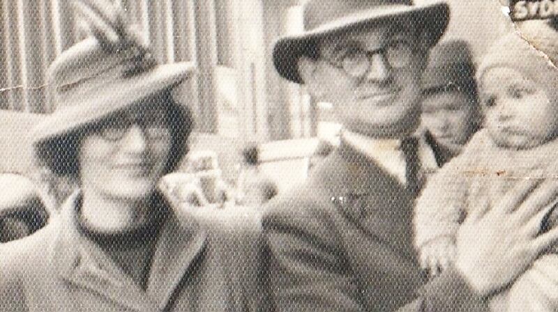 James and Doris Walsh with their daughter Isobel, Sydney 1932