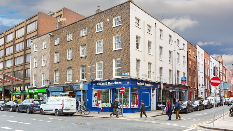Melford Property Consultants will be looking for bids over €950,000 for the Knobs & Knockers building on the corner of Nassau and South Frederick streets.