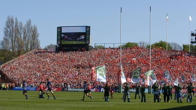 Munster fans greet the players in the Heineken Cup quarter final against Leinster in 2006. ‘I’ll never forget the sea of red when coming out for the warm-up at Lansdowne Road’. File photograph: Brendan Moran/Sportsfile