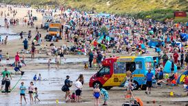 Hot weather set to return with possible highs of 28 degrees next week