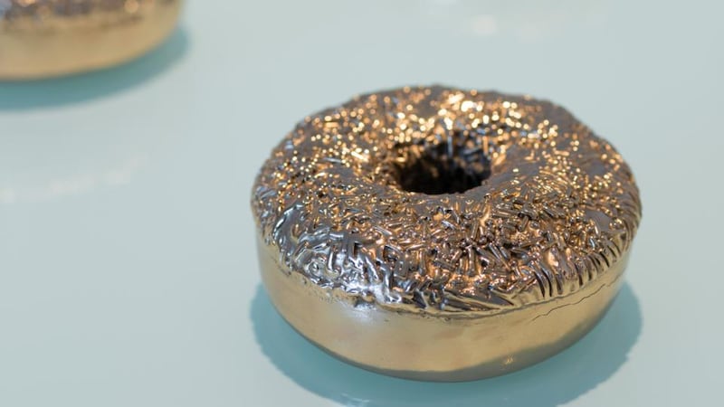 Durable doughnuts in polished bronze